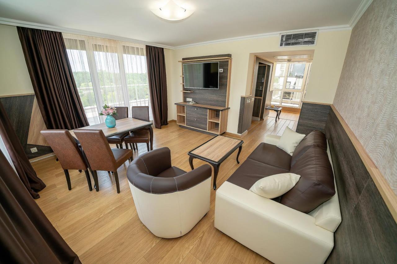 Hotel Zoo - Secured Paid Parking Sofia